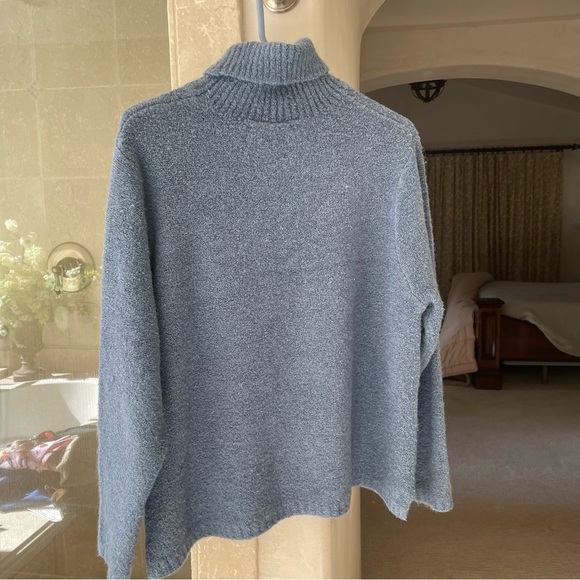 Turtleneck Knit Sweater - Picture 3 of 5
